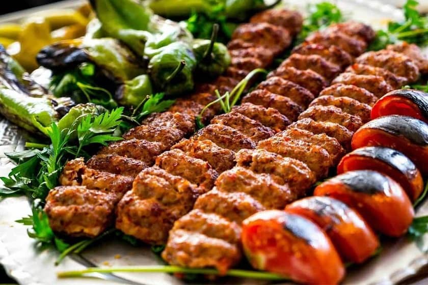 انواع کباب-لیست غذاهای ایرانی - لیست غذا برای خانم ها - لیست انواع غذا برای شام - لیست غذاهای ایرانی با برنج - لیست غذا برای ناهار - جدول لیست غذا - 